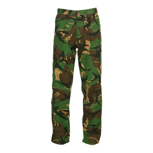 111224 Nederlandse gevechts broek Ontdek de Nederlandse gevechtsbroek - een duurzame en functionele keuze voor elke situatie. Verstelbare taille, diverse zakken en gemaakt van hoogwaardig katoen en polyester voor ultiem comfort en gebruiksgemak. <div><a title="Maattabel" href="https://dump.dev.newagents.nl/wp-content/uploads/2018/06/deDump.nl-Nederlandse-Gevechtsbroek-Maattabel.pdf" target="_blank" rel="noopener noreferrer"> <button><span style="color: #ef471f; font-size: medium;"><strong>Maattabel</strong></span></button></a></div>