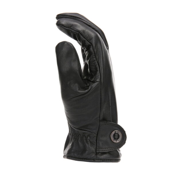 228224 Pr. rodeo handschoenen2 De Rodeo Handschoenen Geel bij DeDump.nl zijn vervaardigd van hoogwaardig 100% leer en bieden een perfecte combinatie van comfort en stijl. De handschoenen dragen soepel en voelen aangenaam warm aan dankzij het hoogwaardige materiaal. Het trekkoord zorgt voor een verstelbare pasvorm, waardoor je de handschoenen precies naar wens kunt aanpassen. Hierdoor blijven ze stevig op hun plaats zitten, zelfs tijdens actieve bezigheden. De goede afwerking van de handschoenen zorgt voor duurzaamheid en een mooi esthetisch uiterlijk. Niet alleen geliefd om hun comfort en stijl, maar de Rodeo Handschoenen zijn ook erg populair bij motorrijders. Ze bieden bescherming tegen de elementen en voegen een vleugje stoere uitstraling toe aan elke motoroutfit. De handschoenen zijn verkrijgbaar in verschillende maten en kleuren, waardoor je kunt kiezen wat het beste bij jouw stijl past. Geniet van comfort en stijl tijdens je avonturen met onze Rodeo Handschoenen. Bestel ze nu bij DeDump.nl en ervaar de kwaliteit en veelzijdigheid van deze stevige leren handschoenen. <a title="Maattabel" href="https://dump.dev.newagents.nl/wp-content/uploads/2022/02/228224-Pr.-rodeo-handschoenen.pdf" target="_blank" rel="noopener noreferrer"><button><span style="color: #ef471f; font-size: medium;"><strong>Maattabel</strong></span></button></a>