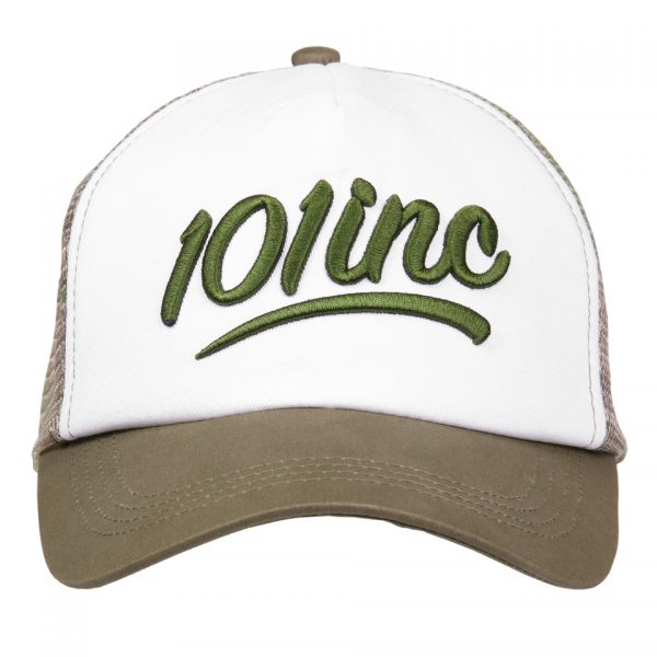 BASEBALL CAP MESH 101 INC 8a Baseball cap van katoen/polyester met aan de achterzijde mesh De cap is verstelbaar en heeft een print op de voorzijde van de cap.