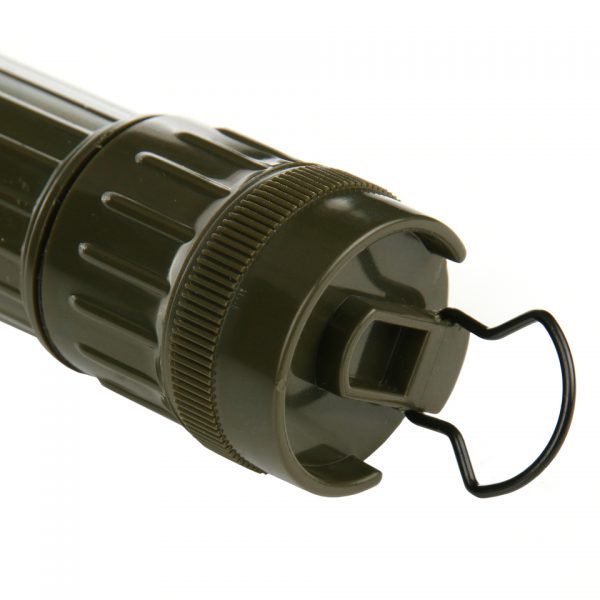 KINDER ARMY LAMP LED3 <div class="colordesc">Kinder army led lamp Groen met broekclip Deze led lam beschikt over vier verschillende kleuren en brandt op 2 AA batterijen.</div>