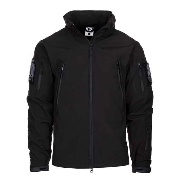 Soft shell jack tactical 101 inc1 <div> Het <strong>Tactical Softshell Jacket</strong> is speciaal ontworpen voor veelzijdig gebruik tijdens outdoor activiteiten zoals wandelen, vissen, survival en airsoft. Deze jas is gemaakt van <strong>4-way elastische stof</strong> die <strong>waterbestendig</strong> is, waardoor je beschermd blijft tegen de elementen. Dankzij de combinatie van warmtebehoud en vochtregulatie is het de perfecte keuze voor intensieve activiteiten. Het jack is uitgerust met meerdere zakken, <strong>ventilatieopeningen onder de armen</strong>, en een opbergbare hoodie, wat zorgt voor functionaliteit en comfort in elke situatie. De <strong>fleece binnenlaag</strong> houdt je warm, terwijl de jas lichtgewicht blijft. <strong>Versterkte armpanelen</strong> en <strong>verstelbare polsbanden</strong> bieden extra duurzaamheid en flexibiliteit, en de <strong>velcro patchpanelen</strong> op de schouders maken het gemakkelijk om je uitrusting te personaliseren. </div> <div><a title="Maattabel" href="https://dump.dev.newagents.nl/wp-content/uploads/2023/01/129840-Softshell-jack-tactical-maattabel1.pdf" target="_blank" rel="noopener noreferrer"><button><span style="color: #ef471f; font-size: medium;"><strong>Maattabel</strong></span></button></a></div>