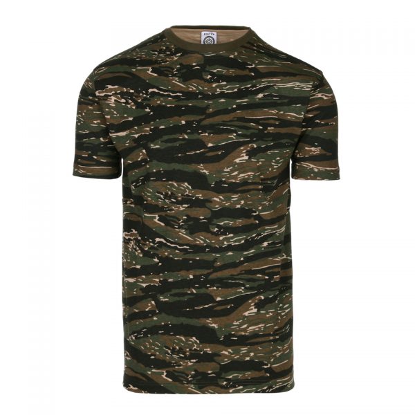 T SHIRT FOSTEE CAMO1 1 Het <strong>Fostee Camouflage T-shirt</strong> is ontworpen voor een comfortabele en veelzijdige pasvorm. Dit T-shirt is vervaardigd uit <strong>95% katoen</strong> en <strong>5% elastaan</strong>, wat zorgt voor een uitstekende combinatie van ademend vermogen en rekbaarheid. Het heeft een <strong>gewicht van 160 gram/m²</strong>, wat bijdraagt aan de duurzaamheid en kwaliteit van het shirt. Het <strong>tapered neck</strong> design zorgt voor een moderne en strakke uitstraling. Ideaal voor dagelijks gebruik of als onderdeel van je camouflagedracht. <a title="Maattabel" href="https://dump.dev.newagents.nl/wp-content/uploads/2022/11/133395-T-shirt-Fostee-camo-Maattabel.pdf" target="_blank" rel="noopener noreferrer"><button><span style="color: #ef471f; font-size: medium;"><strong>Maattabel</strong></span></button></a>
