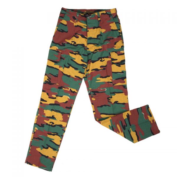 BDU BROEK BELG. CAMO RIPSTOP <div> <div></div> <div>Ga voor duurzaamheid en comfort met de Fostex Garments® BDU Broek. Lichtgewicht en ideaal voor outdooractiviteiten, werk en security. Met een ruime pasvorm en gemaakt van 65% polyester en 35% katoen, is deze broek een klassieke keuze voor professionals en avonturiers.</div> </div> <div><a title="Maattabel" href="https://dump.dev.newagents.nl/wp-content/uploads/2021/08/Maattabel-BDU-Broek-deDump.nl_.pdf" target="_blank" rel="noopener noreferrer"> <button><span style="color: #ef471f; font-size: medium;"><strong>Maattabel</strong></span></button></a></div> <div><b>Bij twijfel bestel een maatje kleiner, de broeken vallen groot en breed om de taille uit! Daarnaast </b><strong>adviseren wij de volgende koppelriem mee te bestellen(link):<em> </em><a href="https://dump.dev.newagents.nl/product/tropenkoppel-breed-2/">» Fostex Tropenkoppel Breed «</a></strong></div>