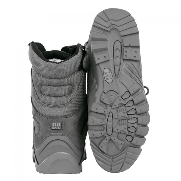 PR. TACTICAL BOOTS RECON6 <big>Tactical boots Wolf Grey gemaakt van 100% leder. Deze boots zijn speciaal gemaakt voor buitensport en Security maar ook geschikt voor casual gebruik. Voorzien van een YKK rits voor gemakkelijk snel in-en uitstappen. De boots hebben een anti-slip en een olie-bestendige zool. Doordat de boots lichtgewicht en flexibel zijn, lopen de schoenen erg comfortabel. </big> <big><strong>Kenmerken:</strong></big> <ul> <li><big>Gemaakt van 100% leder</big></li> <li><big>YKK rits</big></li> <li><big>Anti-slip en olie-bestendige loopzool</big></li> <li><big>Licht van gewicht</big></li> </ul> <div> <div></div> </div>