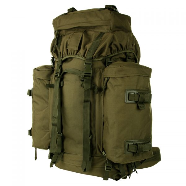 Rugzak commando 2 <h3 data-start="0" data-end="60"><strong data-start="4" data-end="53">101 INC Commando Rugzak – 70L + 16L Zijvakken</strong> </h3> <p data-start="62" data-end="385">De <strong data-start="65" data-end="96">Commando Rugzak van 101 INC</strong> is een robuuste en veelzijdige <strong data-start="128" data-end="148">militaire rugzak</strong>, perfect voor <strong data-start="163" data-end="241">outdoor avonturen, survival, airsoft, hiking, kamperen en tactisch gebruik</strong>. Met een ruime inhoud van <strong data-start="268" data-end="301">70 liter + 16 liter zijvakken</strong>, biedt deze rugzak voldoende opbergruimte voor al je uitrusting en benodigdheden.</p> <p data-start="387" data-end="652">Gemaakt van <strong data-start="399" data-end="437">duurzaam 600D PVC-gecoat polyester</strong>, is deze rugzak <strong data-start="454" data-end="520">waterafstotend, slijtvast en bestand tegen ruwe omstandigheden</strong>. De <strong data-start="525" data-end="567">verstelbare schouderbanden en heupband</strong> zorgen voor optimaal draagcomfort, zelfs bij langdurig gebruik en zware bepakking.</p>