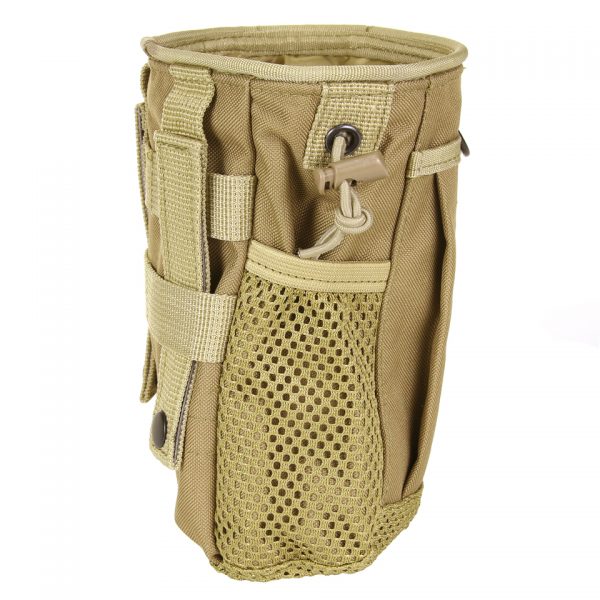 DUMP POUCH Deze <strong>opvouwbare dump pouch</strong> van <strong>101 INC</strong> is een onmisbare accessoire voor iedereen die actief bezig is met tactische operaties, airsoft of outdoor activiteiten. Gemaakt van <strong>100% nylon</strong>, met <strong>klittenbandsluiting</strong>, <strong>trekkoord</strong> en <strong>Molle clips</strong> voor eenvoudige bevestiging. Compact, lichtgewicht en toch duurzaam. <strong>Belangrijkste voordelen:</strong> <ul> <li><strong>Opvouwbaar design</strong> voor gemakkelijke opslag</li> <li><strong>100% nylon</strong>: lichtgewicht en slijtvast</li> <li>Voorzien van <strong>klittenband, trekkoord en Molle clips</strong></li> <li>Geschikt voor gebruik tijdens tactische operaties, airsoft en outdoor activiteiten</li> <li><strong>Compacte afmeting</strong>: 20 x 14,5 x 12 cm</li> </ul>