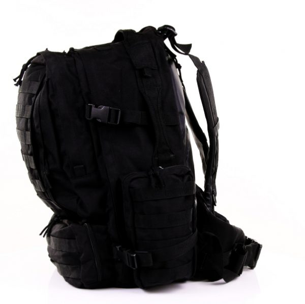 RUGZAK ASSAULT 3 DAYS INHOUD 60 LITER4 Rugzak assault 3-days van 100% nylon <strong>Inhoud:</strong> 60 liter <strong>Afmetingen:</strong> Onder 30 x 16 x 52 cm. Boven 30 x 25 x 52 cm. 2 zakken van 13 x 7 x 20 cm <div class="colordesc">Zwart</div>
