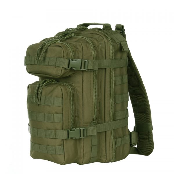 RUGZAK ASSAULT SMALL INHOUD 25 LITER1 De Rugzak Assault Small biedt 25 liter inhoud en diverse ritsvakken voor optimale organisatie. Gemaakt van duurzaam 100% polyester, is deze rugzak comfortabel en ideaal voor op vakantie of een dagje weg.