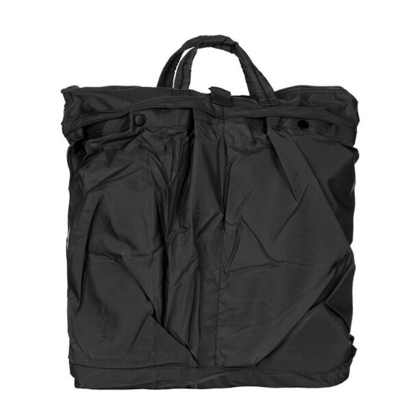 Helmtas zwart Helmtas van 100% nylon. Met deze tas kunt u gemmakelijk uw helm opbergen en vervoeren. De pasvorm van de tas is zo ontworpen dat elke helm gemakkelijk past en stevig zit. De helmtas kan ook voor andere doeleinden gebruikt worden om spullen in op te bergen. <strong>Afmeting: </strong>45 x 45 cm Verkrijgbaar in het zwart