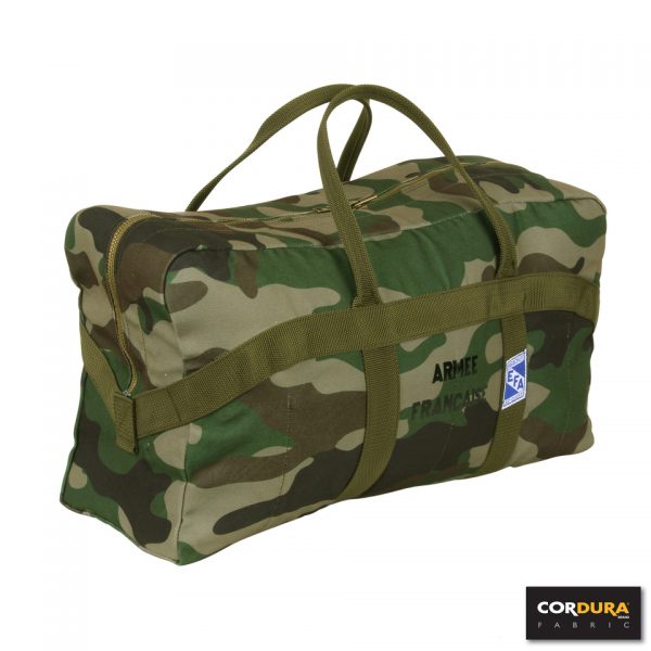 PARACHUTE TAS ARMEE FRANCAISE GROOT CORDURA LQ16198 Parachute tas Armee Française gemaakt van 100% canvas. Ruime draagtas die handig is voor op reis, sport of andere outdooractiviteiten. De webbing en hengsels zijn van 100% Cordura Fabrics. <strong>Kenmerken:</strong> <ul> <li>Webbing en hengsel van Cordura Fabric</li> <li>Veel opbergruimte</li> <li>Lichtgewicht</li> </ul> <strong>​Afmeting: </strong>54 x 28 x 28 cm <strong>Inhoud:</strong> 40 liter <div> <div class="colorimg">Frans Camo</div> </div>
