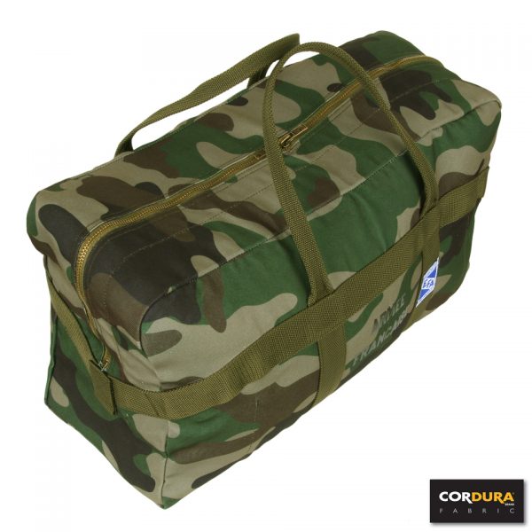 PARACHUTE TAS ARMEE FRANCAISE GROOT CORDURA LQ161985 Parachute tas Armee Française gemaakt van 100% canvas. Ruime draagtas die handig is voor op reis, sport of andere outdooractiviteiten. De webbing en hengsels zijn van 100% Cordura Fabrics. <strong>Kenmerken:</strong> <ul> <li>Webbing en hengsel van Cordura Fabric</li> <li>Veel opbergruimte</li> <li>Lichtgewicht</li> </ul> <strong>​Afmeting: </strong>54 x 28 x 28 cm <strong>Inhoud:</strong> 40 liter <div> <div class="colorimg">Frans Camo</div> </div>