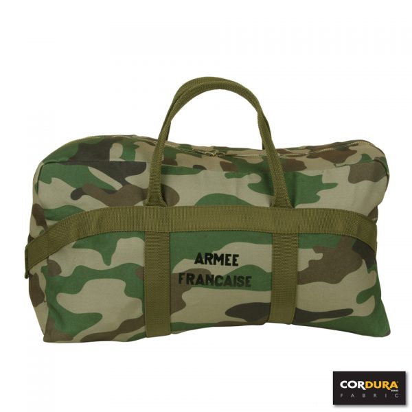 PARACHUTE TAS ARMEE FRANCAISE GROOT CORDURA LQ161986 Parachute tas Armee Française gemaakt van 100% canvas. Ruime draagtas die handig is voor op reis, sport of andere outdooractiviteiten. De webbing en hengsels zijn van 100% Cordura Fabrics. <strong>Kenmerken:</strong> <ul> <li>Webbing en hengsel van Cordura Fabric</li> <li>Veel opbergruimte</li> <li>Lichtgewicht</li> </ul> <strong>​Afmeting: </strong>54 x 28 x 28 cm <strong>Inhoud:</strong> 40 liter <div> <div class="colorimg">Frans Camo</div> </div>
