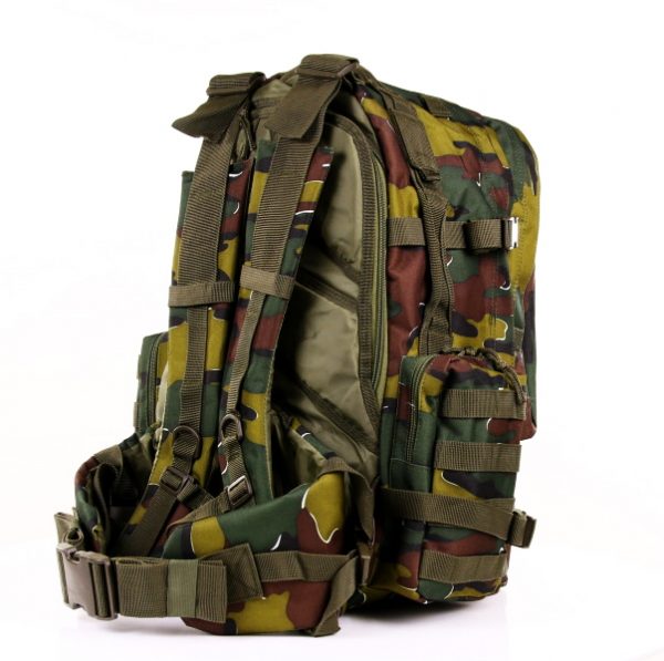 RUGZAK ASSAULT 3 DAYS BELG. CAMO6 Rugzak assault 3-days Belg. camo <strong>Afmeting:</strong> 30 x 20 x 50 cm <div class="colordesc">belgisch camo</div>