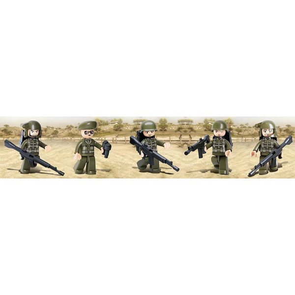Sluban Attack helicopter M38 B0298 161704 <strong>Sluban Attack Helicopter M38-B0298 - Bouw je eigen gevechtshelikopter!</strong> Maak deel uit van spannende missies en bouw je eigen <strong>attack helicopter</strong> met deze indrukwekkende bouwset van <strong>Sluban</strong>. Speciaal ontworpen voor liefhebbers van militaire thema's, biedt deze bouwset urenlang bouwplezier én een stoer eindresultaat. Met zijn gedetailleerde ontwerp en stevige onderdelen laat deze helikopter niets te wensen over. Het unieke aan Sluban is dat het compatibel is met andere grote bouwsteenmerken, zoals LEGO®. Hierdoor kun je probleemloos jouw bestaande bouwsets uitbreiden met de realistische en stoere ontwerpen van Sluban. Het lichte gewicht van slechts 323 gram maakt het een eenvoudig mee te nemen bouwset, ideaal voor jonge bouwers en verzamelaars.
