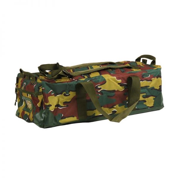 359338 Pilottas groot Belg. camo Pilottas groot Belg. camo van 100% nylon. <strong>Afmetingen: </strong>36 x 75 x 21 cm <div class="colordesc">belgisch camo</div>