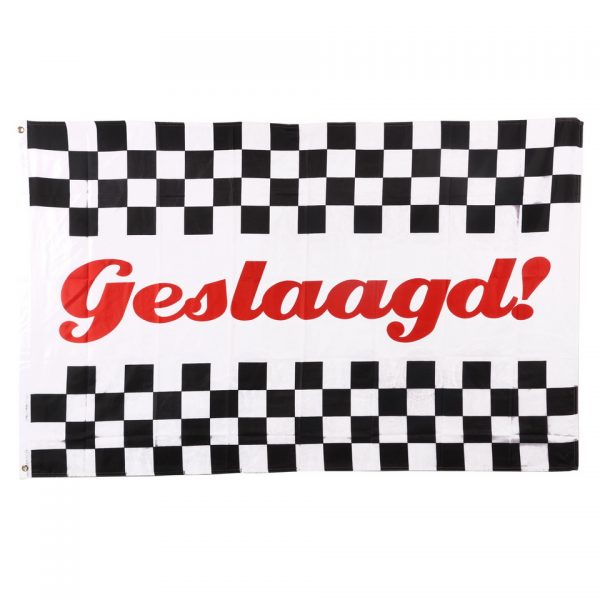 VLAG GESLAAGD Vlag van 100% polyester Afmeting; 1 X 1,55 m.