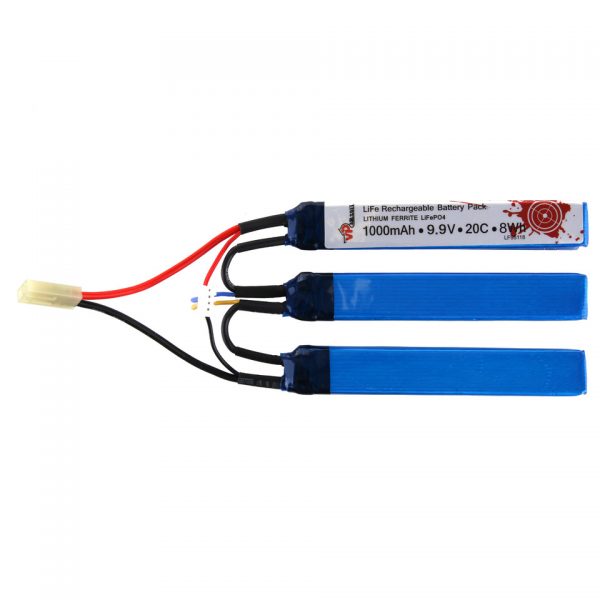 LIFE P04 HIGH DRAIN BATTERY PACK 1000MAH 9.9V 8WH TRIPLE1 Afmeting:3 X 125mm x 22mm x 6,5mm Gebruik en opslag: - Volledig opladen voor gebruik, mag tijd tussen zitten vanwege de lage zelfontlading. - Te gebruiken vanaf -10°C perfect voor de winterspelers en bruikbaar. - Deze accu heeft geen geheugen effect dus kan je hem gewoon opladen wanneer nodig zonder hem eerst te ontladen. Alle accu typen kunnen niet tegen diep ontlading. Gebeurt dit wel dan is de kans op schade groot!