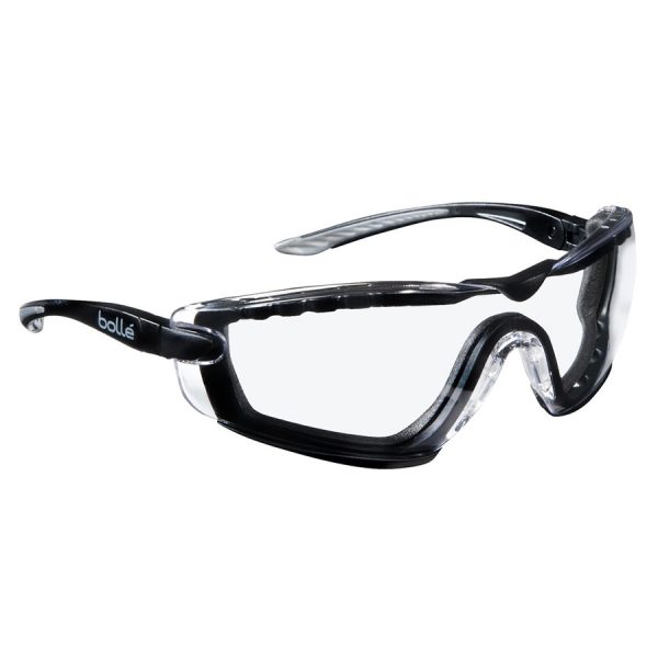 256515 Bolle cobra bril COBFTPSI platinum 12 De veelzijdige, panoramische en doeltreffende bestseller! Goede afscherming zonder enige belemmering voor het zicht, de COBRA biedt een panoramisch gezichtsveld van 180° met een perfecte optische kwaliteit. De mogelijkheid om de poten aan te vervangen door een instelbare band en de optionele foamrand maken van COBRA een uiterst veelzijdig model. <strong>Eigenschappen:</strong> * 1 product = 2 toepassingen * Bescherming bovenzijde * Panoramisch gezichtsveld * Non-slip neusbrug * Rechte poten non-slipcomfort * Uitvoering met poten of band met verwisselbare foamrand * Verstelbare lenshoek * Coating Platinum® (COBFSPSI, COBFTPSI, COBPSI, COBCSP,COBPSF) <div class="colordesc">zwart</div>