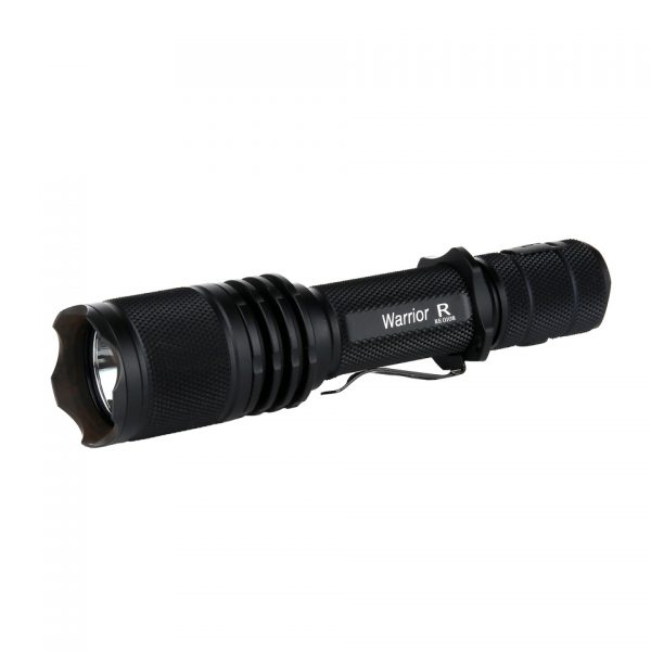 POWERTAC TACTICAL FLASHLIGHT WARRIOR R USB RECHARGEABLE KIT2 Flaslight levenslange garantie. <strong>Kenmerken: </strong> <ul> <li>CREE XM-L2 U2 is de nieuwste LED die de Warrior in staat stelt om 1050 lumen te produceren op het helderste niveau en in de strobo modus.</li> <li>4 verschillende helderheidsmodi voor diverse verlichtingsbehoeften en aangepaste batterijduur.</li> <li>Produceert een bereik tot 340 meter gecombineerd met een indrukwekkend schijnwerperlicht om objecten op zowel lange als korte afstanden te verlichten.</li> <li>Biedt snelle toegang tot meerdere verlichtingsmodi en stroboscoopfunctie via een intelligent ontworpen interface voor tactisch en zelfverdedigend gebruik.</li> <li>De lamp beschikt over een automatische onthoudt functie voor de laatst gebruikte setting.</li> <li>Door een IC geregelde technologie wordt de levensduur van de batterij gemaximaliseerd en heeft de lamp een consistente lichtprestatie.</li> <li>Heeft bescherming tegen het onjuist plaatsen van de batterij.</li> <li>De behuizing Garandeert langdurige prestaties door gebruik van vliegtuigkwaliteit aluminium.</li> <li>Onderhoudt zijn uiterlijk door extreem weer en robuuste behandeling met een sterke, duurzame Type III geanodiseerde afwerking.</li> <li>Omvat een lens van gehard glas met dubbelzijdige coating die bestand is tegen breuk of krassen bij een botsing, terwijl de lichtopbrengst wordt gemaximaliseerd.</li> <li>Behoudt van LED- en elektronische componenten d.m.v. een koellichaam.</li> <li>Bestand tegen waterschade door een nauwkeurig O-ring afgedicht ontwerp voor betrouwbaar gebruik onder extreme omstandigheden.</li> <li>Geavanceerd ergonomisch ontwerp met antislip-karteling en matte stijlafwerking voor stevige grip.</li> <li>Bevat een ingebouwde verwijderbare zakclip.</li> <li>Werkt eenvoudig in tactische situaties met behulp van een zijschakelaar op de drukknop die is ingebouwd in de staartdop.</li> <li>Verdedigt tegen fysieke aanval met een gekanteelde rand op zowel de kop als de staartkap voor zelfverdediging</li> <li>Wapen bevestigbaar met optionele externe drukschakelaar.</li> <li>Inclusief een holster van hoge kwaliteit, ontworpen om op riemen van verschillende afmetingen te passen.</li> </ul> <strong>Specificaties: </strong> <ul> <li>LED-type: CREE XM-L2 U2 LED.</li> <li>Batterij: Gebruikt 2 x CR123A of 2 x RCR123A / 16340 of 1 x 18650 oplaadbare Li-ion batterij</li> <li>Afmetingen: - Lengte: 154 mm. - Dradendiameter: 36,5 mm. - Lichaamsdiameter: 25,4 mm.</li> </ul> &nbsp; <table border="1" cellspacing="1" cellpadding="1"> <tbody> <tr> <td></td> <td>Firefly</td> <td>Low</td> <td>medium</td> <td>High</td> <td>Strobe</td> </tr> <tr> <td>Output</td> <td>1 lumen</td> <td>285 lumens</td> <td>641 lumens</td> <td>1050 lumens</td> <td>1050 lumens</td> </tr> <tr> <td>Runtime</td> <td>305 hrs</td> <td>5.3 hrs</td> <td>2.4 hrs</td> <td>2.2 hrs</td> <td>4.4 hrs</td> </tr> </tbody> </table> <div></div> <div class="colordesc">Zwart</div>