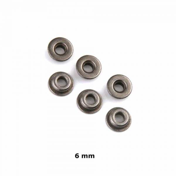 OILLESS BUSHING 6MM ZT0025 29015 Set van stalen bussen met een diameter van 6mm. Het gebruik van lagers vermindert de rolweerstand en vergroot de mogelijkheid tot het afstellen van de replica.