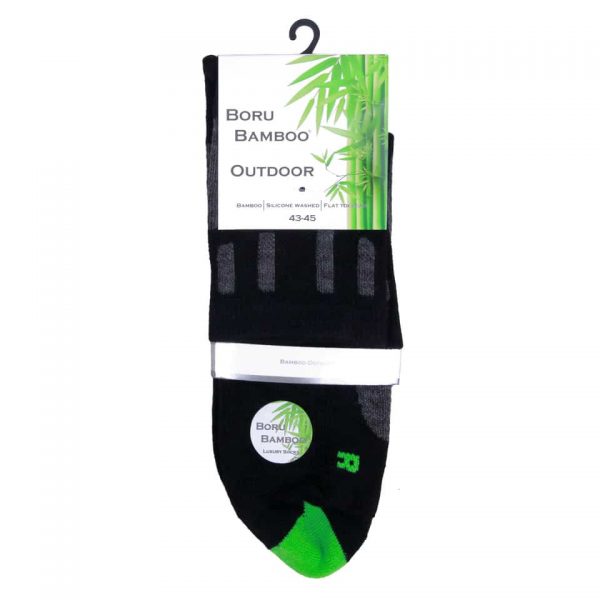 PR. OUTDOOR BORU BAMBOO SOKKEN1 Boru® Outdoor Bamboo sokken: Hypoallergeen, Antibacterieel en Ademend Bent u op zoek naar sokken die zacht en soepel zijn en extra draagcomfort bieden? Probeer dan de Bamboo sokken Zwart van Boru® Outdoor. Deze sokken zijn hypoallergeen, antibacterieel, ademend en absorberend, waardoor uw voeten gezond blijven. De sokken beschikken over thermo control, wat betekent dat uw voeten extra worden beschermd in zowel de zomer tegen de hitte als in de winter tegen koude temperaturen. De Boru® Outdoor Bamboo sokken hebben een perfecte pasvorm en zijn voorzien van een badstofvoet voor extra demping. De sokken hebben een gladde teennaad en een versterkte hiel en teen. Het materiaal van de sokken bestaat uit 65% Bamboo, 15% acrylic, 17% polyamide and 3% elasthan. Kies voor Boru® Outdoor Bamboo sokken en ervaar het verschil in comfort en kwaliteit.