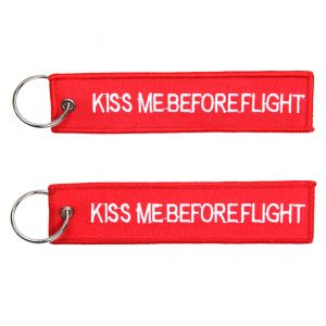 Sleutelhanger 2x Kiss me before flight #71