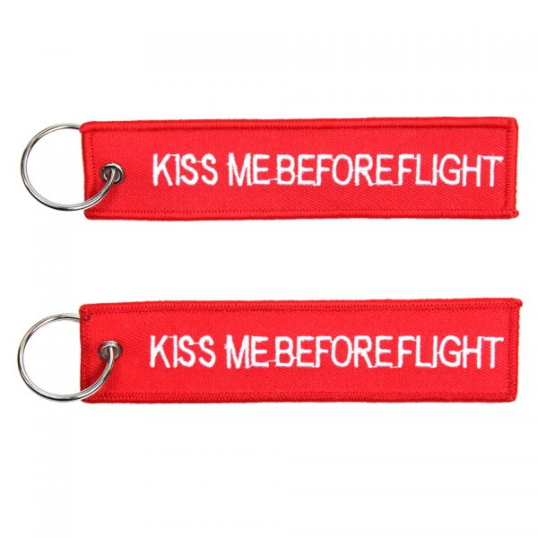 SLEUTELHANGER 2X KISS ME BEFORE FLIGHT 71 Sleutelhanger van 100% nylon.