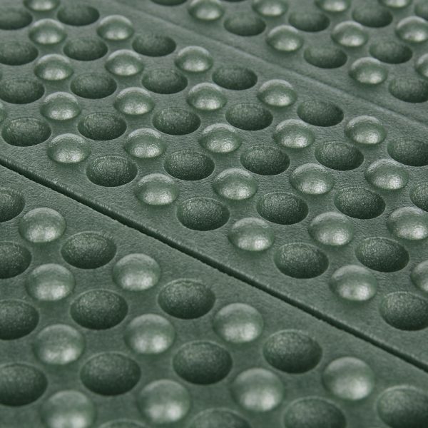 OPVOUWBAAR ZITKUSSEN3 Opvouwbaar zitkussen gemaakt van schuimrubber. <ul> <li>Opvouwbaar</li> <li>Lichtgewicht</li> <li>Geeft veel comfort</li> <li>Ideaal om mee te nemen tijdens het wandelen of andere outdoor activiteiten</li> <li>Houdt uw kleding schoon en droog</li> </ul> <div class="colordesc">groen</div>