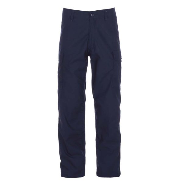 111211 BDU broek blauw <div> <div></div> <div>Ga voor duurzaamheid en comfort met de Fostex Garments® BDU Broek. Lichtgewicht en ideaal voor outdooractiviteiten, werk en security. Met een ruime pasvorm en gemaakt van 65% polyester en 35% katoen, is deze broek een klassieke keuze voor professionals en avonturiers.</div> </div> <div><a title="Maattabel" href="https://dump.dev.newagents.nl/wp-content/uploads/2021/08/Maattabel-BDU-Broek-deDump.nl_.pdf" target="_blank" rel="noopener noreferrer"> <button><span style="color: #ef471f; font-size: medium;"><strong>Maattabel</strong></span></button></a></div> <div><b>Bij twijfel bestel een maatje kleiner, de broeken vallen groot en breed om de taille uit! Daarnaast </b><strong>adviseren wij de volgende koppelriem mee te bestellen(link):<em> </em><a href="https://dump.dev.newagents.nl/product/tropenkoppel-breed-2/">» Fostex Tropenkoppel Breed «</a></strong></div>