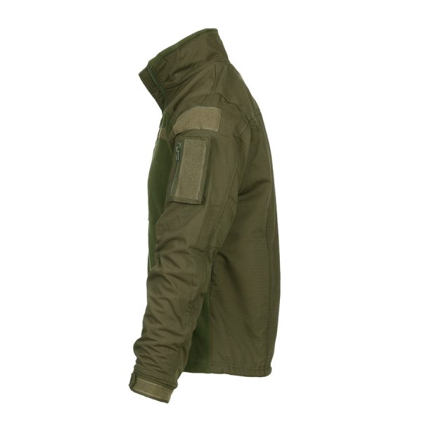 Combat fleece vest <div>Het <strong>combat fleece vest</strong> is ontworpen voor optimale veelzijdigheid en comfort tijdens outdooractiviteiten. Dit vest, gemaakt van hoogwaardig <strong>polyester</strong>, is voorzien van strategische ventilatieopties onder de oksels en verschillende opbergzakken voor al je benodigdheden. De robuuste <strong>YKK-ritsen</strong> garanderen duurzaamheid, terwijl de mogelijkheid om patches op de voor-, achter- en mouwgedeeltes te bevestigen, zorgt voor een gepersonaliseerde uitstraling. Dankzij het <strong>elastische koord met lockers</strong> aan de taille kun je de pasvorm eenvoudig aanpassen voor extra comfort tijdens het dragen.</div> <div></div> <div><a title="Maattabel" href="https://dump.dev.newagents.nl/wp-content/uploads/2020/04/deDump.nl-101-INC-COMBAT-FLEECE-VEST.pdf" target="_blank" rel="noopener noreferrer"><button><span style="color: #ef471f;font-size: medium"><strong>Maattabel</strong></span></button></a></div>