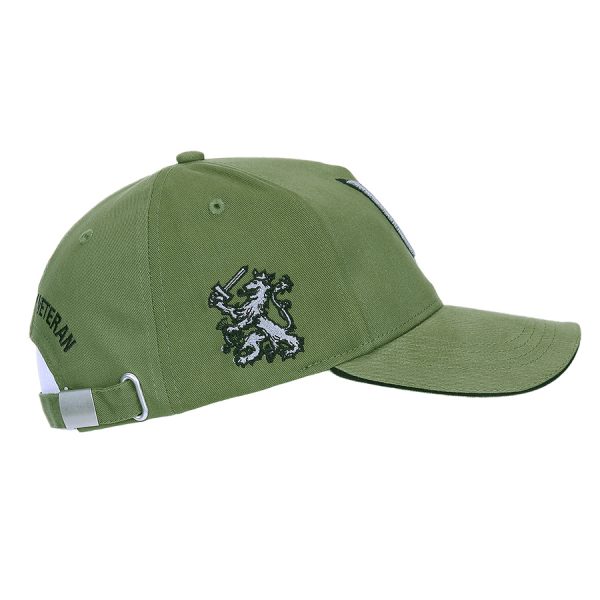 1111215102 Baseball veterans cap KL3 <big><strong>Fostex Garments® Veteranen Cap Koninklijke Landmacht</strong></big> <hr /> <big>Een mooie cap voor de Nederlandse veteraan of gewoon als verzamelaar. Verzamel deze unieke serie veteranen caps van onze vier onderdelen binnen de Nederlandse strijdkrachten.</big> Cap is volledig verstelbaar via een clip-sluiting aan de achterzijde. <strong>Kleur: </strong>Groen <strong>Materiaal: </strong>100% katoen groen