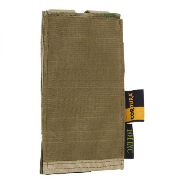 359952 Elastic band M4 pouch 1 LQ15286 icc fg Elastic band M4 pouch gemaakt van polyster en elastan. <strong>Afmeting: </strong>8 x 13 x 0.5 cm Let op! De kleur ICC FG is aan de voorzijde effen groen en aan de achterzijde (molle) in de camo kleur. <div> <div class="colorimg">ICC FG</div> </div>