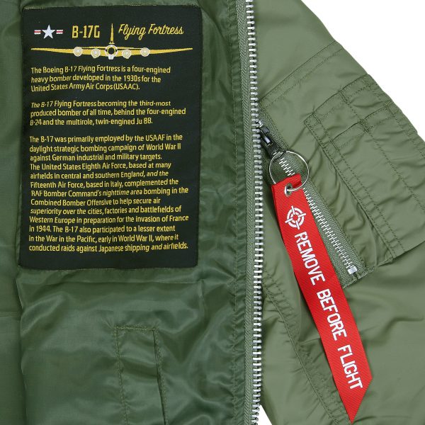 111121420 MA 1 summer bomber jack1 <strong>De Fostex Garments® MA-1 Commander Summer Bomber Jack</strong> is een stijlvolle, moderne interpretatie van de iconische bomberjacks die oorspronkelijk werden gedragen door piloten van de <strong>U.S. Air Force</strong> en <strong>U.S. Navy</strong> in de jaren ’50. Met een <strong>slim-fit design</strong> en een comfortabele pasvorm is dit jack ideaal voor casual gebruik tijdens het <strong>tussenseizoen</strong> of op koudere zomerdagen. De bomber jas is niet alleen praktisch maar ook trendy, en is een vaste waarde in het hedendaagse straatbeeld. Het lichte ontwerp en de duurzame materialen maken dit jack perfect voor dagelijks gebruik, terwijl de details zoals de <strong>"Remove Before Flight"-sleutelhanger</strong> en het <strong>MA-1 mouwzakje</strong> zorgen voor een authentieke uitstraling. <a title="Maattabel" href="https://dump.dev.newagents.nl/wp-content/uploads/2022/12/121420-MA-1-summer-bomber-jack-maattabel.pdf" target="_blank" rel="noopener noreferrer"><button><span style="color: #ef471f;font-size: medium"><strong>Maattabel</strong></span></button></a>