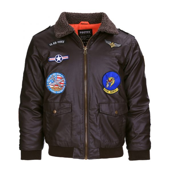 111121430 Kinder flight jacket PU leder <big>Dit kinder flight jack Bruin is gebaseerd op de vliegeniers jassen van de Amerikaanse piloten uit de jaren 50. Deze stoere kinderjas is gemaakt van PU leder en is voorzien van diverse luchtmacht emblemen. Tevens is de jas voorzien van 2 steekzakken aan de voorzijde en een imitatie bontkraag zodat het ook tijdens de koudere dagen gedragen kan worden. Geschikt voor weertype herfst/winter.</big> <strong>Buitenmateriaal:</strong> van 100% PU leder <strong>Binnenmateriaal: </strong>90% katoen en 10% polyester <strong>Voering:</strong> 100% polyester <strong>Kenmerken:</strong> <ul> <li><big>2 steekzakken aan de voorzijde</big></li> <li><big>Voorzien van diverse luchtvaart emblemen</big></li> <li><big>Imitatie bontkraag</big></li> </ul> <a title="Maattabel" href="https://dump.dev.newagents.nl/wp-content/uploads/2021/10/121430-Kinder-flight-jacket-PU-leder.pdf" target="_blank" rel="noopener noreferrer"><button><span style="color: #ef471f; font-size: medium;"><strong>Maattabel</strong></span></button></a> <table border="0" align="left"> <tbody> <tr> <td><strong>Kindermaten</strong></td> <td><strong>Maat kleding Kinderen</strong></td> <td></td> </tr> <tr> <td>92</td> <td><strong>XXS</strong></td> <td></td> </tr> <tr> <td>104</td> <td><strong>XS</strong></td> <td></td> </tr> <tr> <td>116</td> <td><strong>S</strong></td> <td></td> </tr> <tr> <td>128</td> <td><strong>M</strong></td> <td></td> </tr> <tr> <td>140</td> <td><strong>L</strong></td> <td></td> </tr> <tr> <td>152</td> <td><strong>XL</strong></td> <td></td> </tr> <tr> <td>164</td> <td><strong>XXL</strong></td> <td></td> </tr> <tr> <td>176</td> <td><strong>XXXL</strong></td> </tr> </tbody> </table>