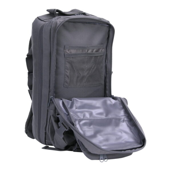 351710 Rugzak US assault LQ13168A113 Ontdek de 101 INC® US Assault Rugzak - een stoere daypack met 25 liter inhoud, ideaal voor dagtrips, school of woon-werkverkeer. Lichtgewicht met comfortabele padding, verstelbare draagstraps, Molle systeem, 4 ritsvakken, en laptopruimte. Gemaakt van duurzaam 100% polyester.