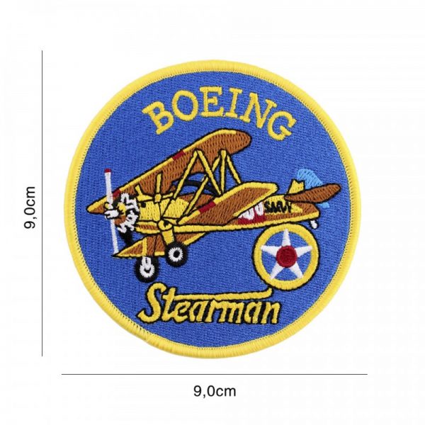 442306 8017 Embleem stof Boeing Stearman 8103 <big>Geborduurd embleem met tekst/afbeelding</big> <big>Gemaakt van 100% stof.</big>
