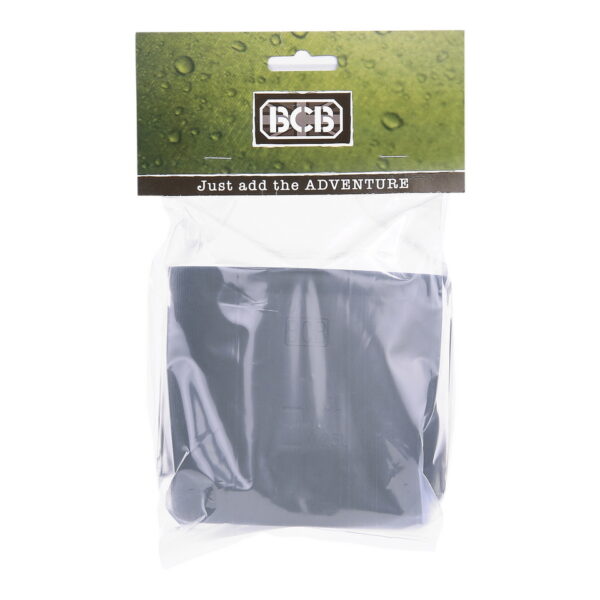 311081 BCB Crusader Cup Canteen MK 2 1 Litre CN540C9 <big>De nieuwste Crusader Cup is groter maar lichter dan zijn voorganger met een nieuw ontworpen basis die is geoptimaliseerd om de maximale hoeveelheid warmte van de bijgewerkte Crusader Cooker Mk 2 (apart verkrijgbaar) op te vangen. Dit hoogwaardige kookgerei is gemaakt van aluminium met een harde afwerking die niet reflecteert, geen plakker heeft en gemakkelijk schoon te maken is. De drinkbeker is zo ontworpen dat deze onder de NATO (58 patroon) waterfles past als onderdeel van het Crusader II Kooksysteem. Kan ook als kookpot worden gebruikt.</big> <strong><big>Details:</big></strong> <ul> <li><big>Past veilig op de integrale arm van de Crusader MK 2 Field Cooker.</big></li> <li><big>Harde duurzame hittebestendige matte afwerking</big></li> <li><big>Roestvrij stalen handgrepen</big></li> <li><big>Geïsoleerde, anti-verbrandingsrand aan de beker</big></li> <li><big>Snelle kooktijd: 5 minuten voor 500ml</big></li> <li><big>Ook voorzien van 0,25 L en 0,5L markeringen.</big></li> <li><big>Groot genoeg voor grote boil-in-the-bag zakjes of voor een brew up.</big></li> <li><big>Afmetingen: 13,7 x 10,2 x 10 cm</big></li> </ul>