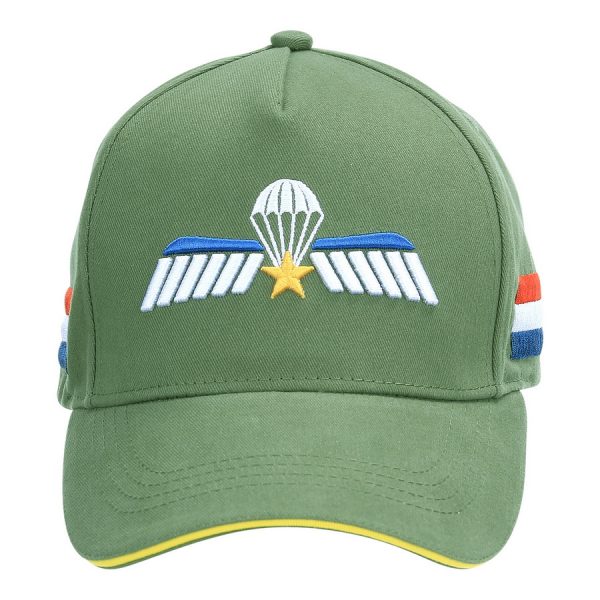 215093 Baseball cap Dutch Night Para Wing with star 3D2 <big><strong>Fostex Garments</strong><strong>® Dutch Night Para Wing      </strong></big> <hr /> <big>Baseball cap met Dutch Night Para Wing logo geborduurd. De baseball cap heeft 3D geborduurde logo’s en is verstelbaar aan de achterzijde. De pasvorm van de baseball cap is perfect welke zorgt voor optimaal comfort. <strong>Materiaal:</strong> 100% katoen <strong>Maat:</strong> One size fits all</big> Groen
