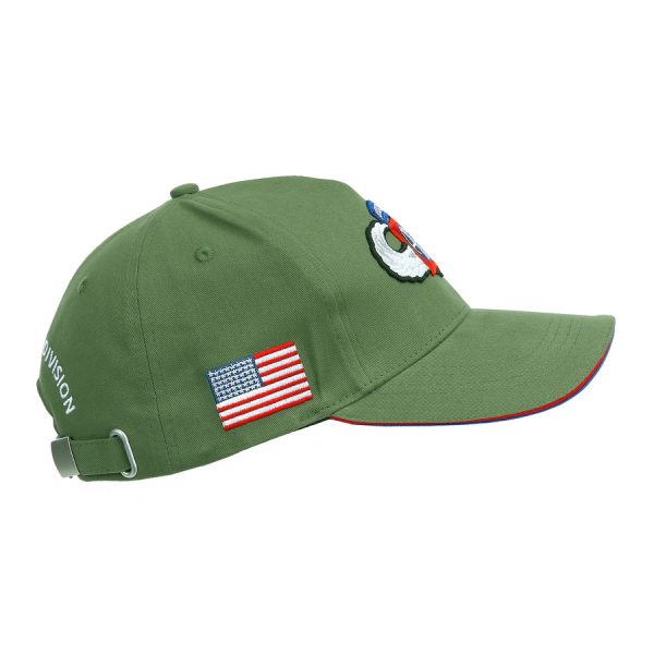 215095 Baseball cap 82nd Airborne WWII 3D3 <big><strong>Fostex Garments® 82nd Airborne WWII Baseball Cap   </strong></big> <hr /> <big>Baseball cap van de 82nd Airborne WWII serie. De baseball cap heeft 3D geborduurde tekst en is verstelbaar aan de achterzijde. De pasvorm van de baseball cap is perfect welke zorgt voor optimaal comfort.</big> <strong>Materiaal:</strong> 100% katoen <strong>Maat: </strong>One size fits all &nbsp; Zwart