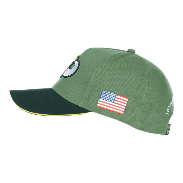 215096 Baseball cap 101st Airborne WWII 3D1 <big><strong>Fostex Garments® 101st Airborne WWII Baseball Cap   </strong></big> <hr /> <big>Baseball cap van de 101st Airborne WWII serie. De baseball cap heeft 3D geborduurde tekst en is verstelbaar aan de achterzijde. De pasvorm van de baseball cap is perfect welke zorgt voor optimaal comfort. <strong>Materiaal:</strong> 100% katoen <strong>Maat: </strong>One size fits all</big> Groen