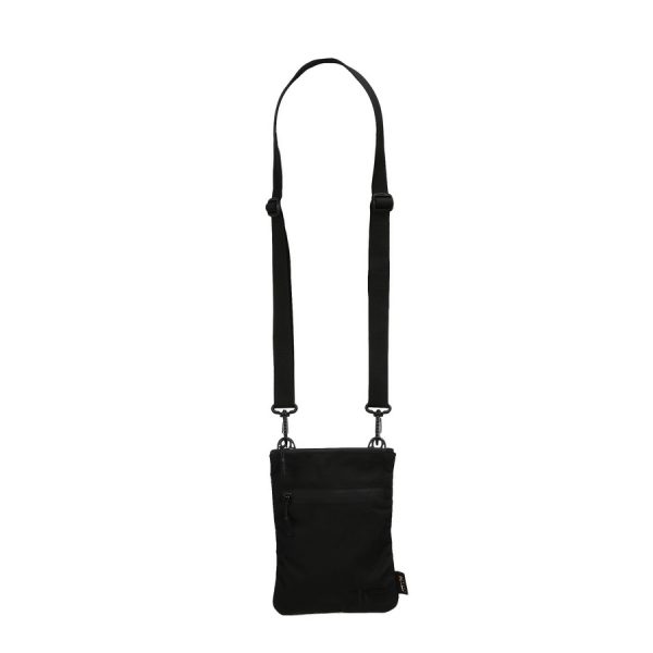 359560 TF 2215 EDC document tasje1 <big>Deze TF-2215 EDC-documenten tas is de ideale tas voor dagelijks gebruik (EDC) of voor reizen, omdat al je belangrijke benodigdheden erin passen, zoals een smartphone, paspoort, portemonnee, vliegtickets, entrée-kaartjes,pennen, etc. Deze tas is voorzien van een afneembare schouderband.</big> <big><strong>Kenmerken:</strong></big> <ul> <li><big>Gemaakt van duurzaam Cordura 500D materiaal</big></li> <li><big>Afneembare schouderband</big></li> <li><big>Afmetingen: 21 x 15 cm</big></li> <li><big>1 hoofdvak met ritssluiting</big></li> <li><big>1 extern vak met ritssluiting</big></li> </ul> Zwart