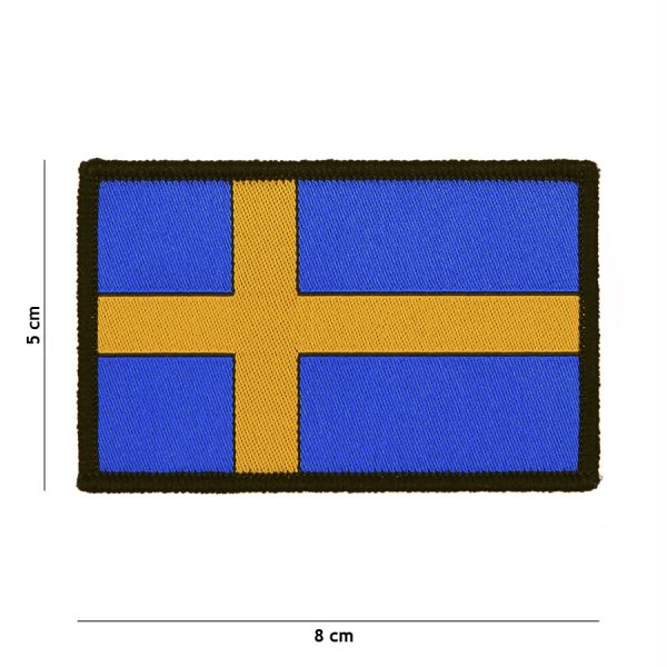 446100 10010 Embleem stof fijn geweven vlag Zweden 7135 <big>Zeer fijn geweven embleem van 100% stof met klittenband achterzijde.  </big> <big>Door de fijne weving is dit embleem zeer gedetailleerd.</big>