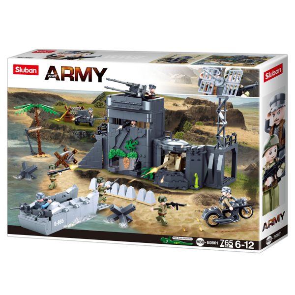 413297 Sluban The Atlantic Wall M38 B0861 161141 <big>Deze set heet Sluban de veldslag The Atlantic wall en heeft als thema WWII. De set bestaat uit voertuigen, vliegtuigen en accessoires die elkaars tegenpolen waren in de Tweede Wereld Oorlog. </big> <big>Sluban is hét merk met leger gerelateerde bouwsets. Sluban is een van de weinige aanbieders van bouwstenen die legerartikelen in haar assortiment heeft. Het voordeel van Sluban is dat het ook compatibel is met andere grote bouwsteenmerken, je hoeft je dus geen zorgen te maken dat sluban niet past op je andere bouwsteenmerken.</big> <big><strong>Inhoud set:</strong> Aantal minifiguren: 8 Aantal blokjes: 765 Doosafmeting (BxHxD): 52 x 38 x 8 cm Moeilijkheidsgraad: Gemiddeld (vanaf 6 jaar)</big>