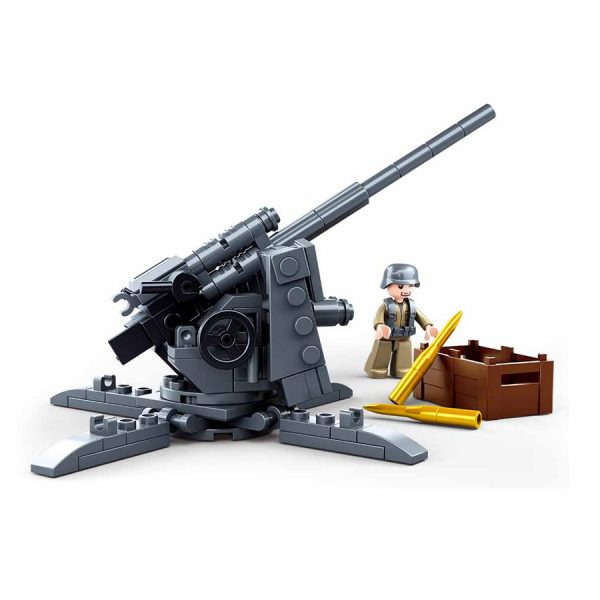 413303 Sluban German Flack M38 B0852 16139 <big>Deze set heet Sluban de veldslag German Flacken heeft als thema WWII. De set bestaat uit voertuigen, vliegtuigen en accessoires die elkaars tegenpolen waren in de Tweede Wereld Oorlog. </big> <big>Sluban is hét merk met leger gerelateerde bouwsets. Sluban is een van de weinige aanbieders van bouwstenen die legerartikelen in haar assortiment heeft. Het voordeel van Sluban is dat het ook compatibel is met andere grote bouwsteenmerken, je hoeft je dus geen zorgen te maken dat sluban niet past op je andere bouwsteenmerken.</big> <big><strong>Inhoud set:</strong> Aantal minifiguren: 1 Aantal blokjes: 115 Doosafmeting (BxHxD): 19 x 14.1 x 4.5 cm Moeilijkheidsgraad: Gemiddeld (vanaf 6 jaar)</big>
