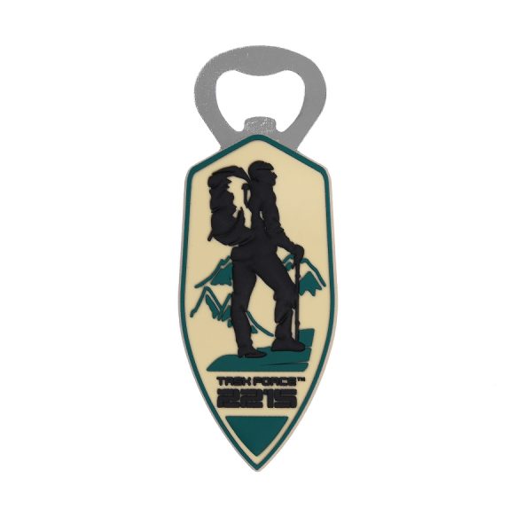 416128 Flesopener 3D PVC TF 2215 Hiker <big>Traditionele RVS flesopener met een mooi design PVC grip.</big> <big><strong>Afmeting:</strong> 12 cm</big>