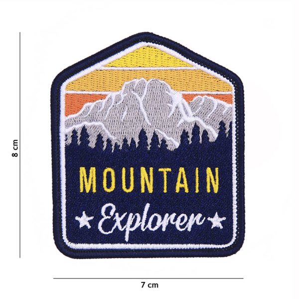 442324 8022 Embleem stof Mountain Explorer 23001 Outdoor Patches! Dit is een unieke serie emblemen ontworpen voor de avontuurlijke outdoormensen in de wereld. Hou je van bushcraft, hiken, reizen en verken je graag de natuur? Deze outdoor emblemen geven je trip een morele boost! Embleem met tekst/afbeelding van stof