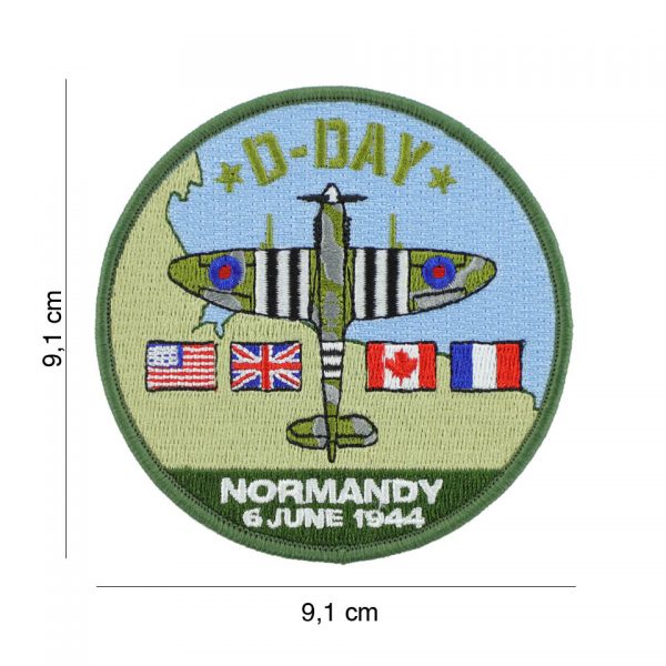442306 8027 Embleem stof D Day Spitfire 19077 Embleem met tekst/afbeelding van stof.