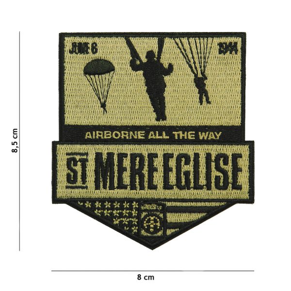 442306 8040 Embleem stof St Mere Eglise 20003 Embleem met tekst/afbeelding van stof.