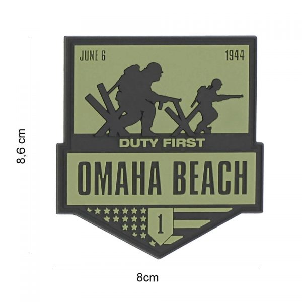 444130 7385 Embleem 3D PVC Omaha Beach 7122 Het 3D PVC Omaha Beach embleem (#7122) is een eervol embleem dat herinnert aan de historische gebeurtenissen op Omaha Beach tijdens de Tweede Wereldoorlog. Dit embleem, gemaakt van duurzaam PVC, is voorzien van klittenband aan de achterzijde, waardoor je het gemakkelijk kunt bevestigen en verwijderen zonder enige naai- of borduurkunsten. Dit embleem is ontworpen met aandacht voor details en heeft een realistische 3D-uitstraling, wat het extra bijzonder maakt. Het dragen van het Omaha Beach embleem is een uiting van respect voor de moed en opoffering van degenen die betrokken waren bij de invasie van Normandië. Bevestig het op je uniform, jas, tas of rugzak om je waardering voor de geschiedenis te laten zien. Met het 3D PVC Omaha Beach embleem (#7122) kun je je respect voor de gebeurtenissen van Omaha Beach delen met anderen en dankzij het handige klittenband is het eenvoudig te bevestigen en te verwijderen, zodat je het embleem kunt dragen en tonen met trots.