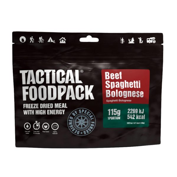 316103 Tactical Foodpack Beef Spaghetti Bolognese 115g <big>De klassieker Beef Spaghetti Bolognese is gemaakt met rundergehakt en selderij voor een lekkere smaaknuance. 100% natuurlijk, zonder conserveringsmiddelen en toevoegingen.</big> <big>Energiegehalte per portie is 542 kcal.</big> <big><strong>Hoe klaar te maken:</strong></big> <big>Open de verpakking - verwijder het vochtzakje - voeg 300ml warm/heet water toe - even goed roeren - sluit de verpakking weer en wacht 8 minuten </big> <big><strong>Ingrediënten:</strong> Spaghetti (41%) (tarwe, water, kurkuma), gesneden tomaten, rundergehakt (13%), ui, selderij, koolzaadolie, specerijen, knoflook, zout.  </big> <big><strong>Let op! Kan sporen van selderij en mosterd bevatten.</strong></big>